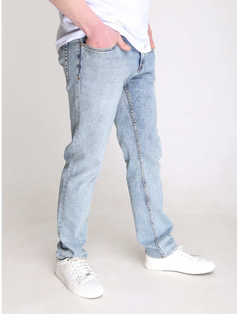 Джинси чоловічі світлі варені прямі 32-38 682-345