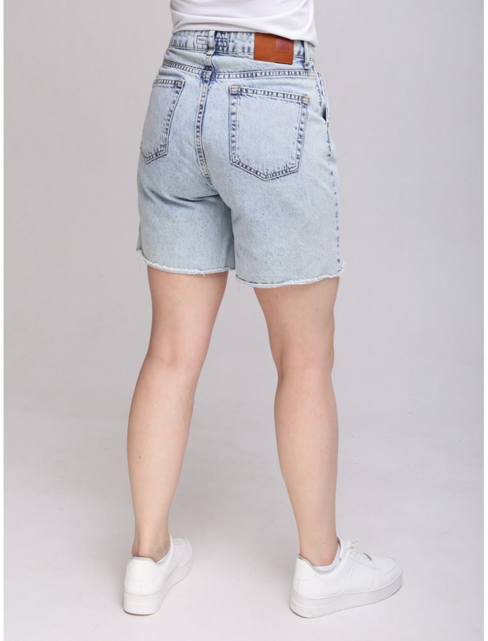 Шорти джинсові жіночі блакитні із защипами 25-29 4469-1