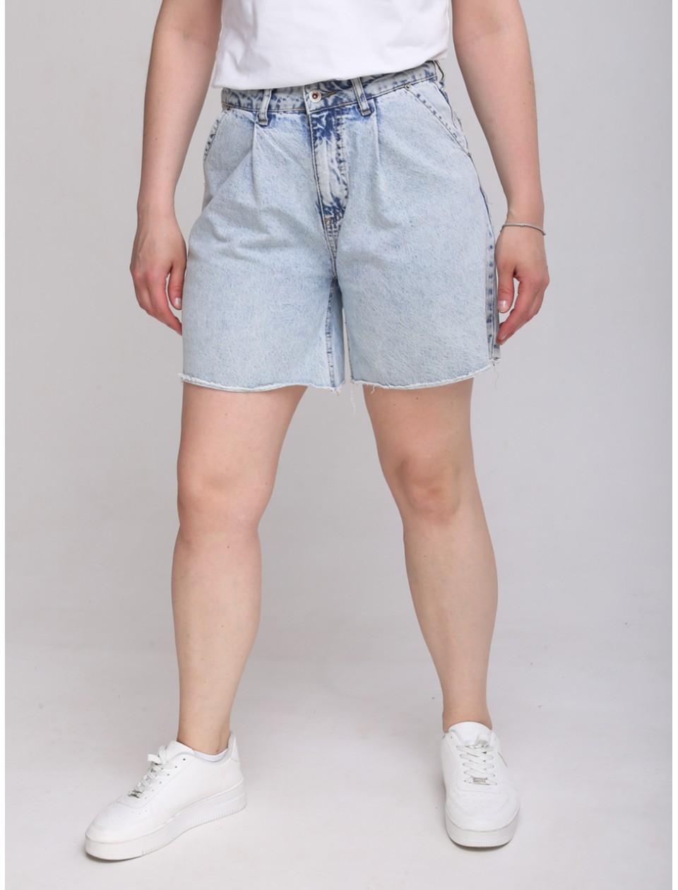 Шорти джинсові жіночі блакитні із защипами 25-29 4469-1