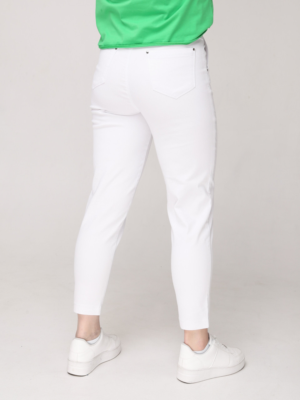 Штани жіночі білі МОМ літні укорочені 10168