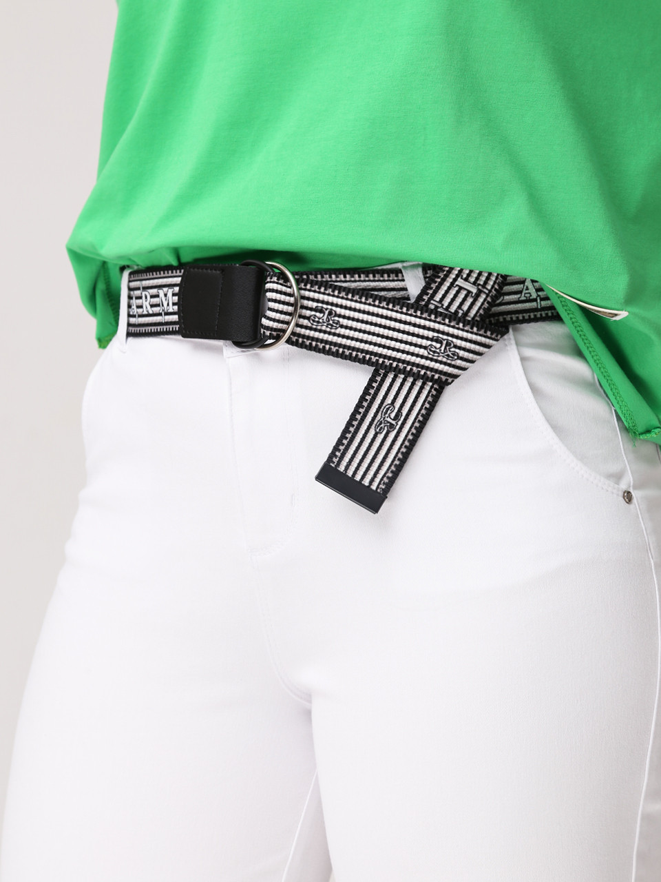 Штани жіночі білі МОМ літні укорочені 10168