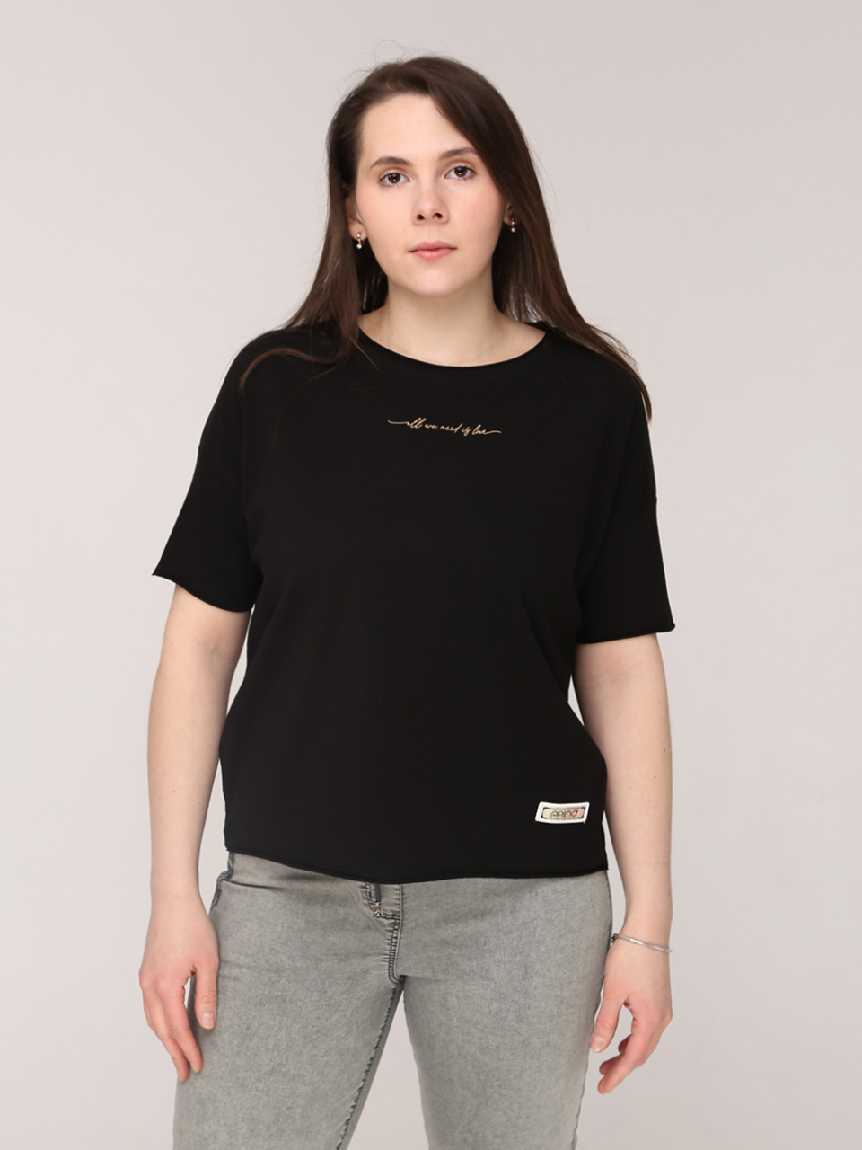 Футболка женская черная широкая с надписью  1835-1