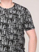 Футболка чоловіча чорна з написами пряма бавовна стрейч 7008-1