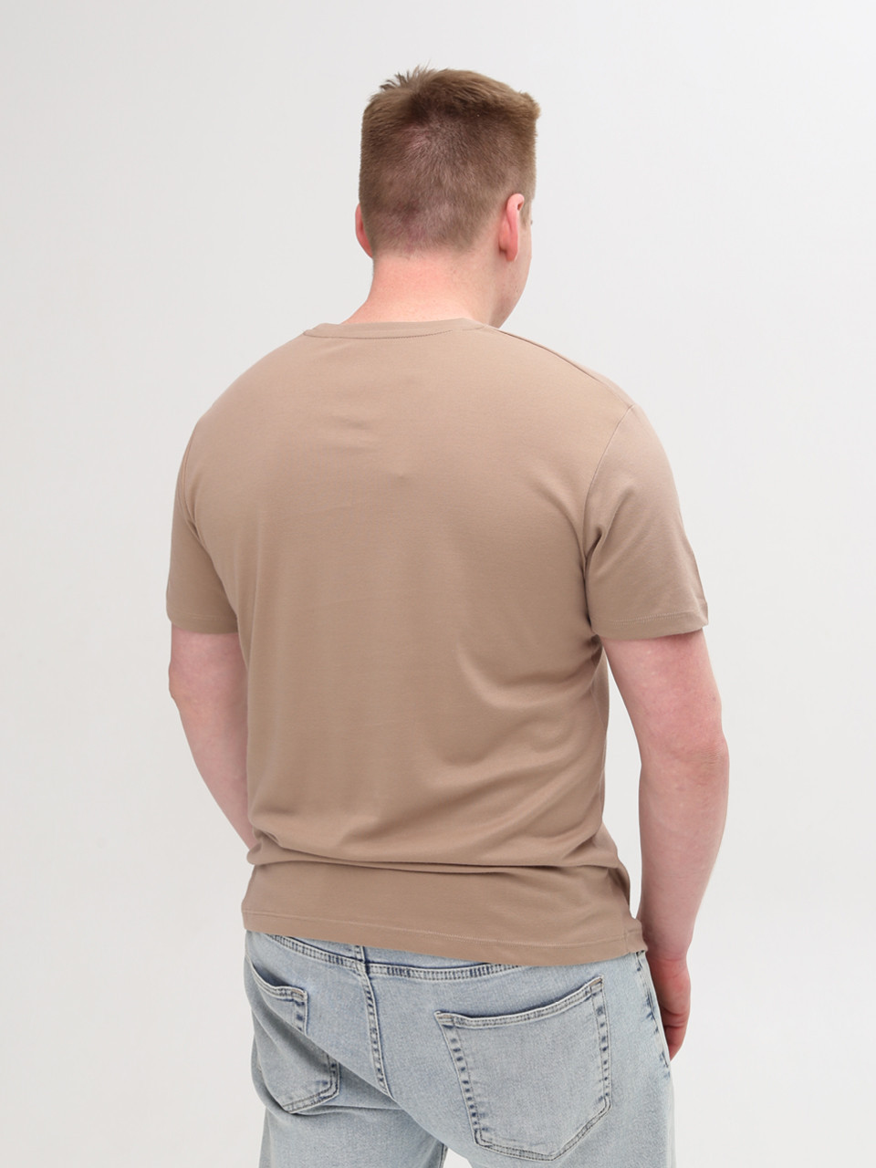 Футболка чоловіча бежева однотонна пряма 1976-1