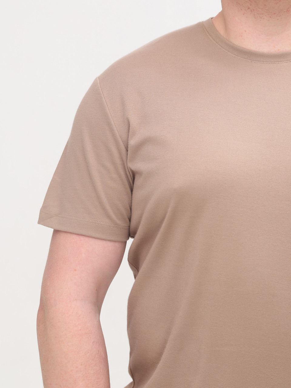 Футболка чоловіча бежева однотонна пряма 1976-1