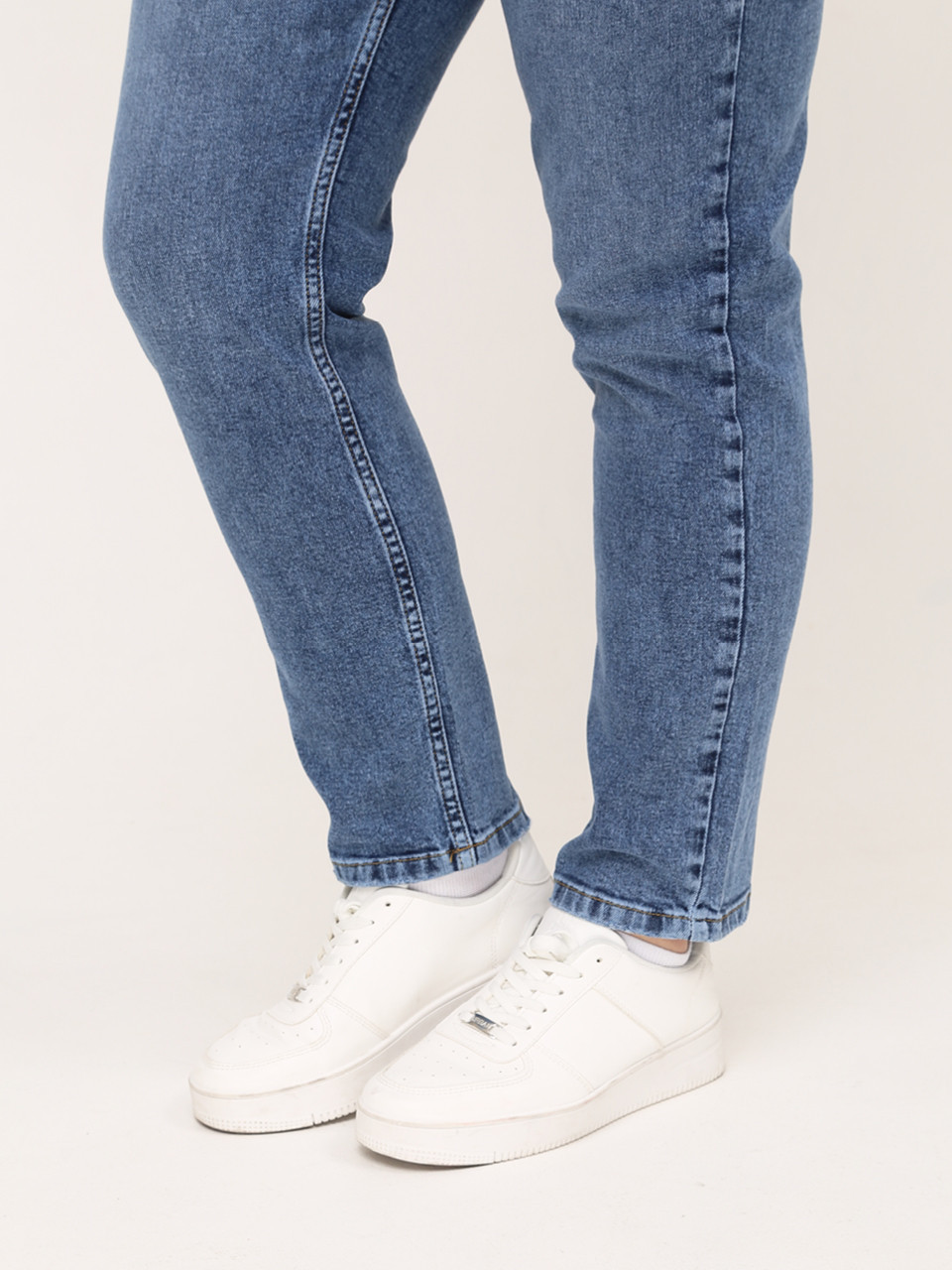 Джинсы женские МОМ светло-синие большой размер  3103-В-937