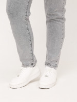 Джинсы женские светло-серые МОМ   2323-723