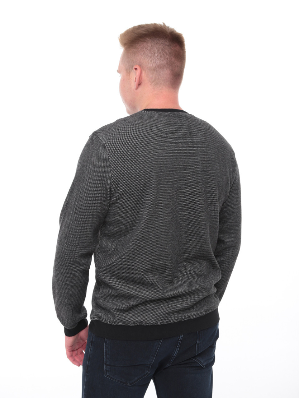 Джемпер чоловічий чорний прямий в крапку 8306-1