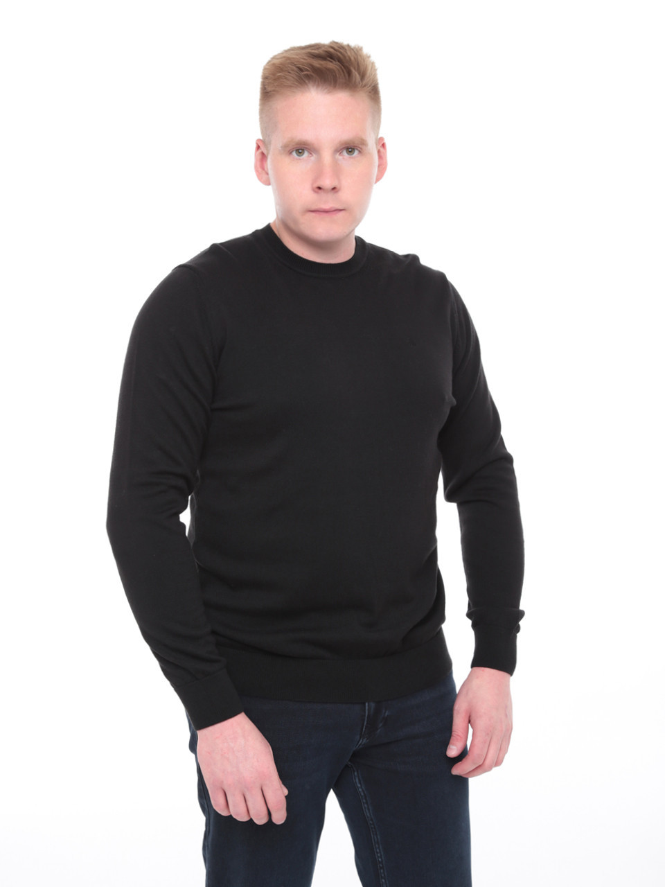 Светр чоловічий чорний тонкий однотонний 100-4-3