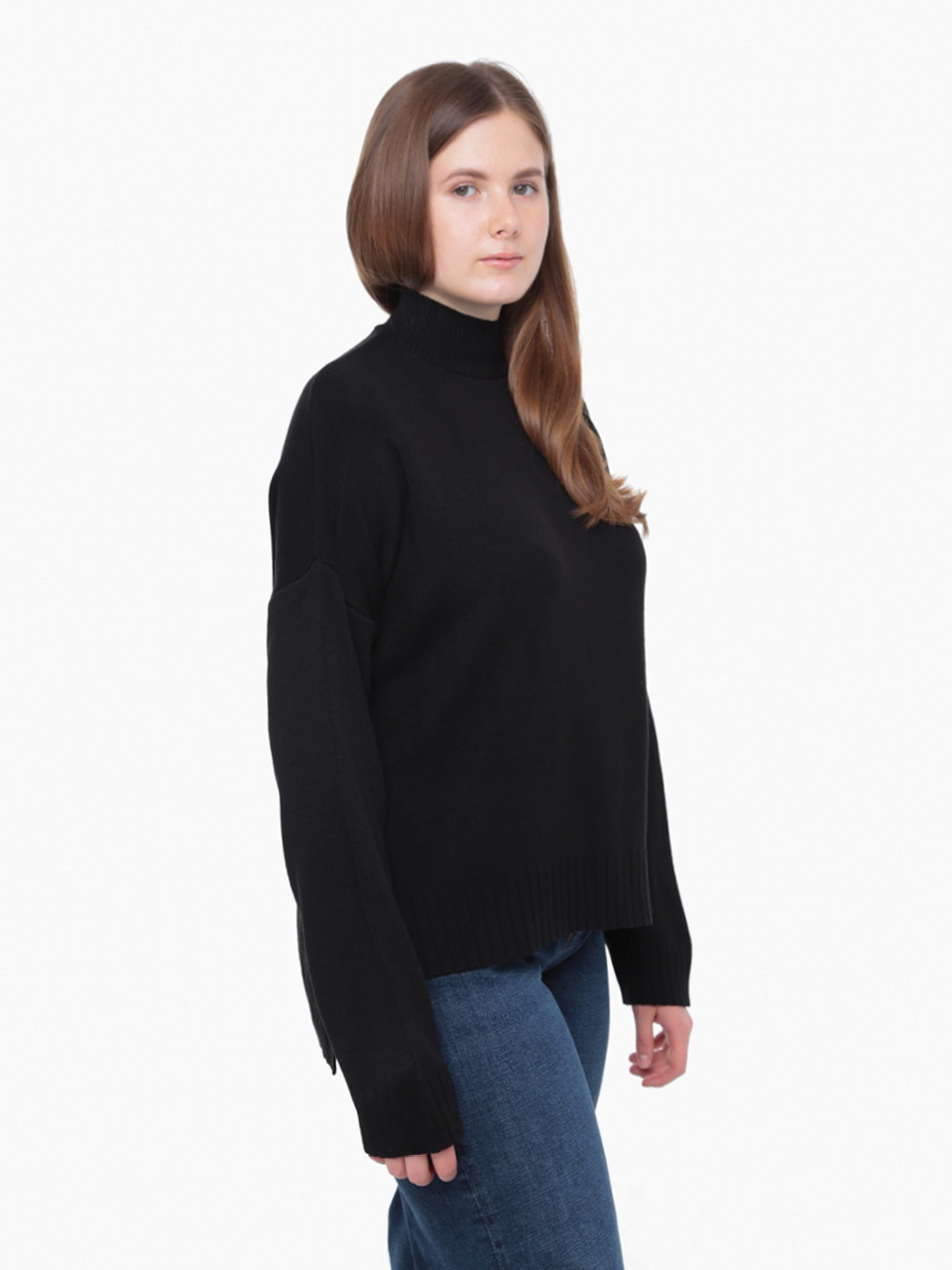 Светр жіночий чорний вільний з коміром 10866-3