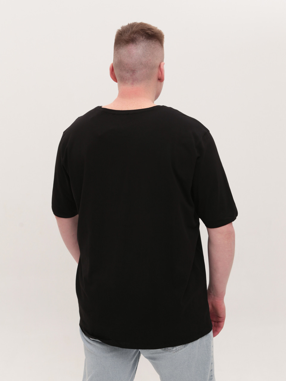 Футболка чоловіча чорна однотонна у великих розмірах 8107-SB-02