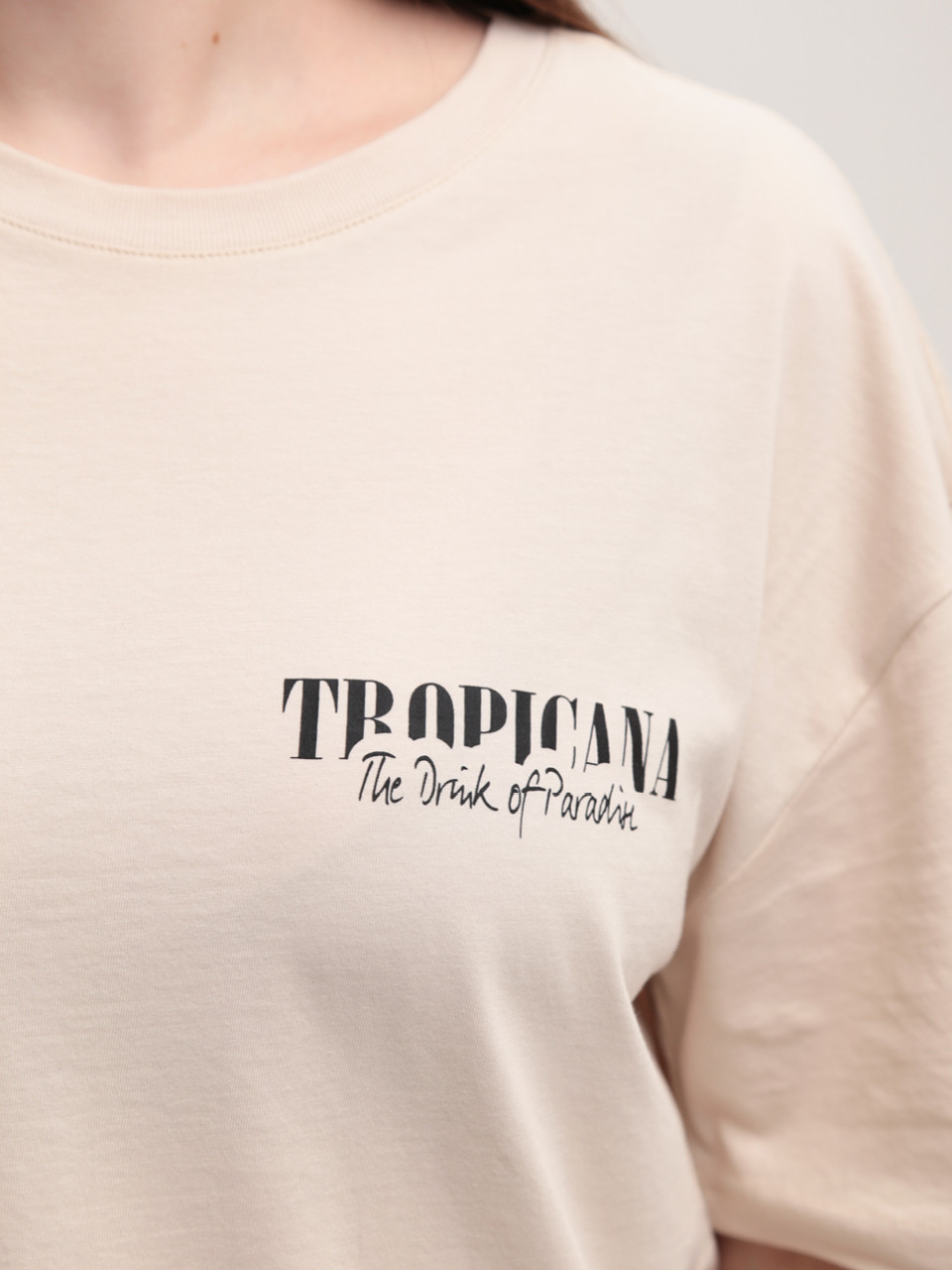 Футболка женская светло-бежевая с принтом W-04-2-Т