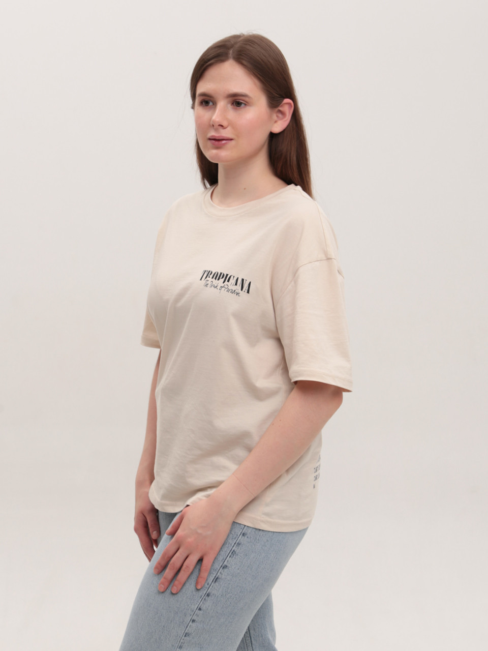 Футболка женская светло-бежевая с принтом W-04-2-Т