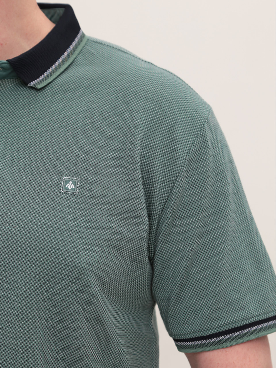 Поло чоловіче зелене в крапку великі розміри 1011-B-4