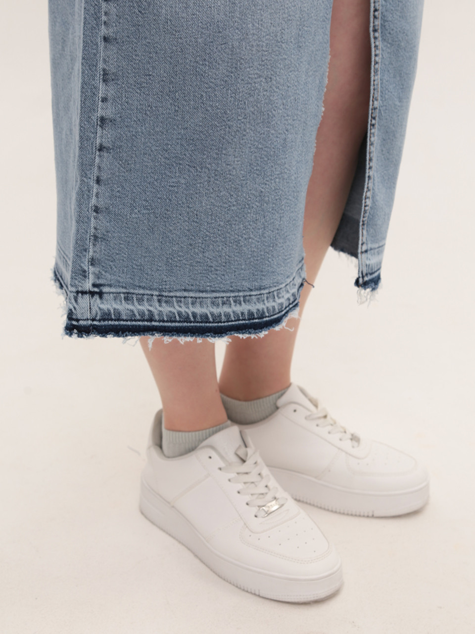 Юбка женская джинсовая длинная голубая с разрезом 5054