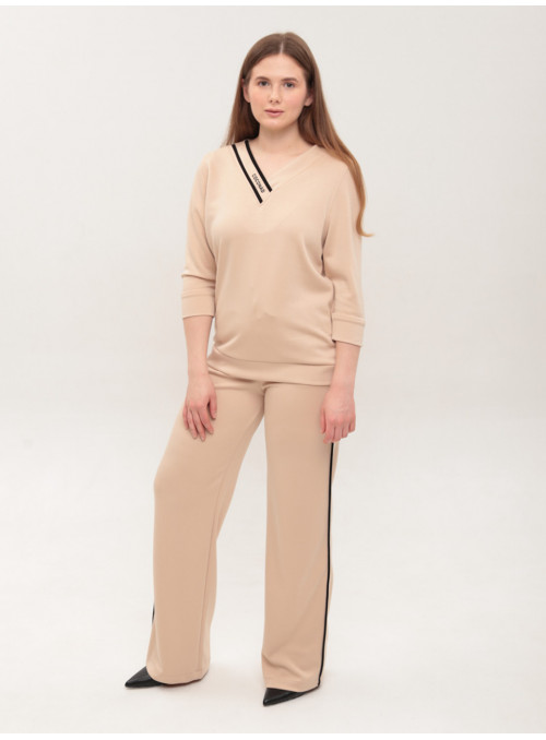 Костюм жіночий зі штанами...