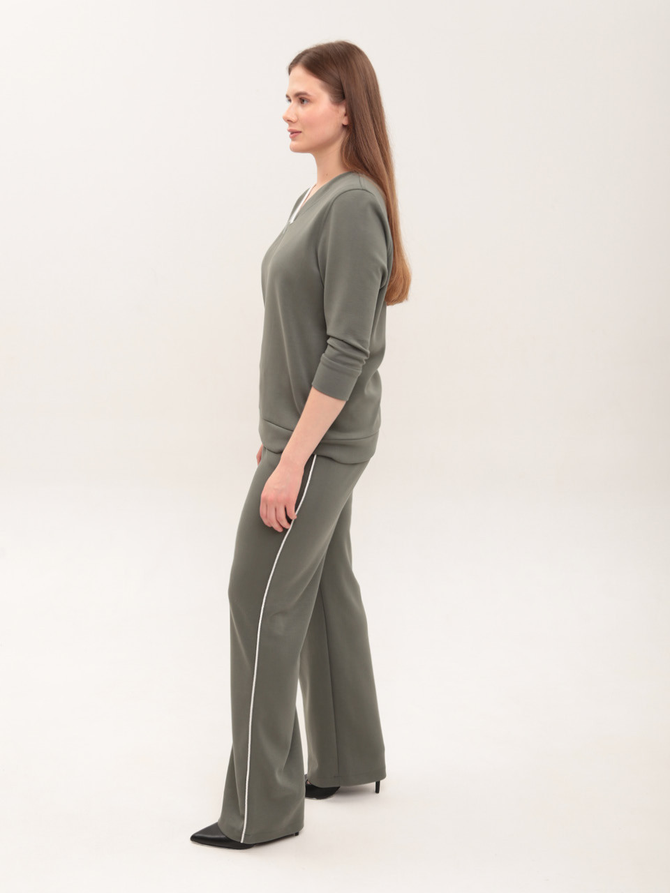 Костюм женский со штанами палаццо зеленый 2334-2