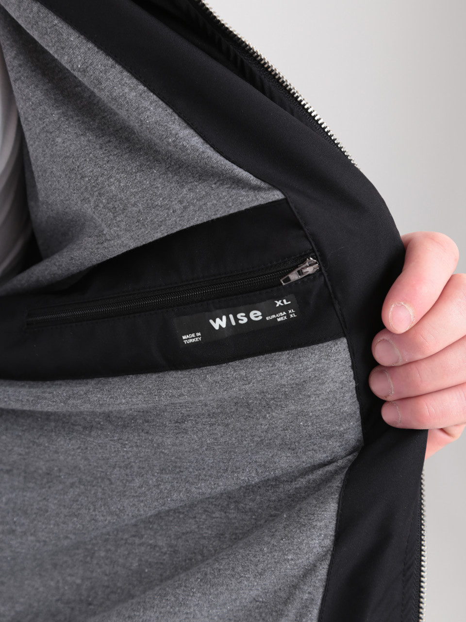 Куртка чоловіча чорна демісезонна пряма 5009-1