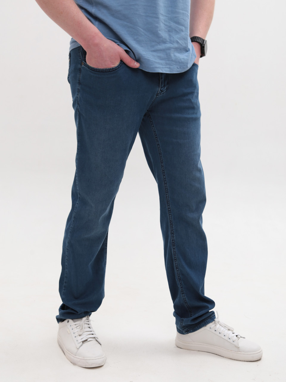Джинсы мужские светло-синие прямые тонкие со стрейчем 4498