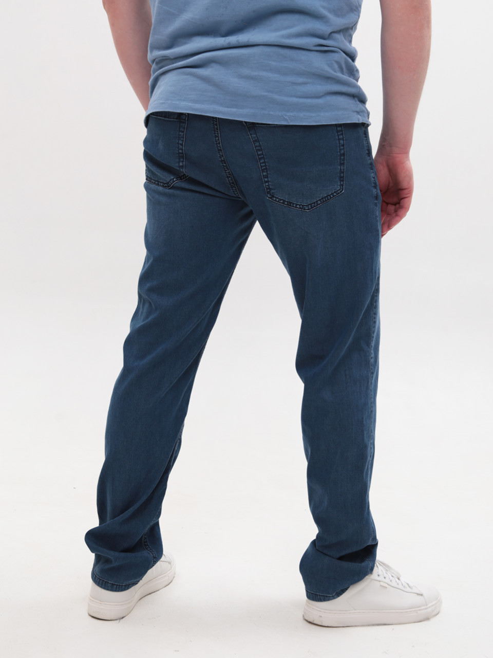 Джинсы мужские светло-синие прямые тонкие со стрейчем 4498