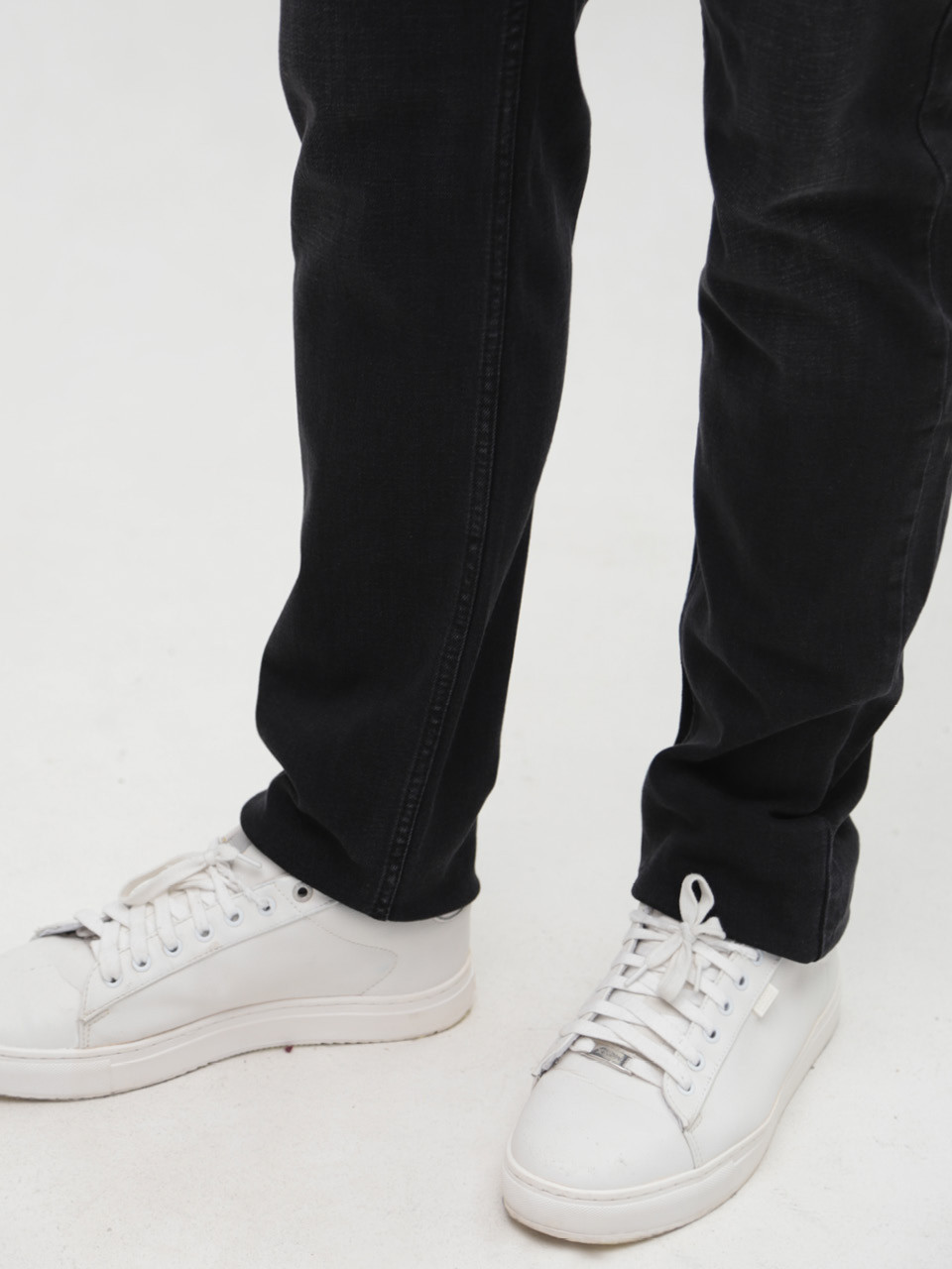 Джинсы мужские черные прямые 36 длина 23117 6708 695