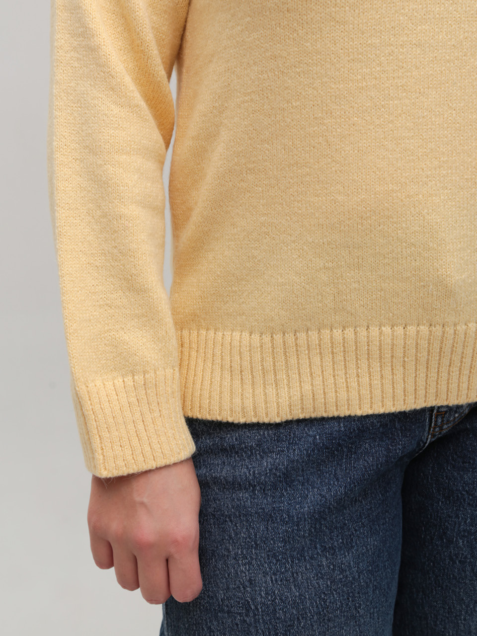 Светр жіночий жовтий теплий з V-подібним вирізом 8553-5-Т-V