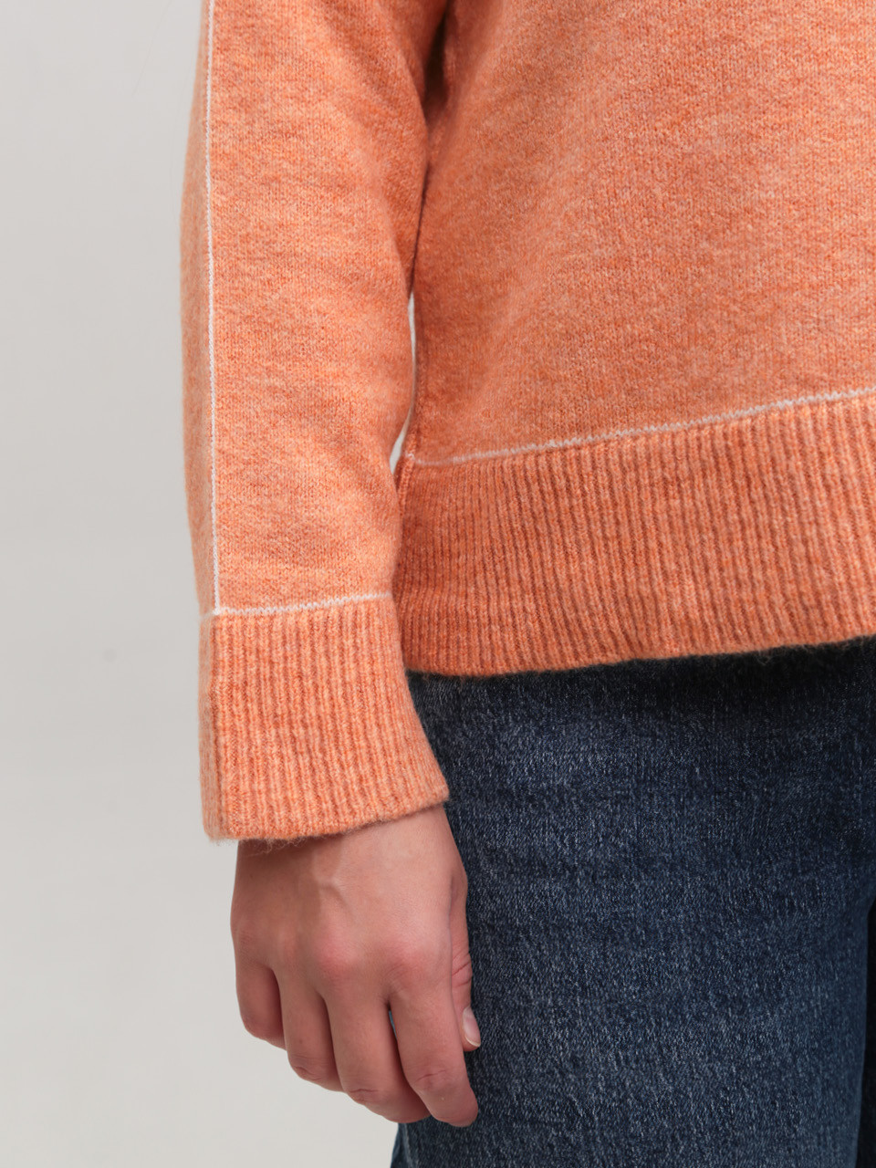 Светр жіночий помаранчевий теплий прямий 8523-13-Т