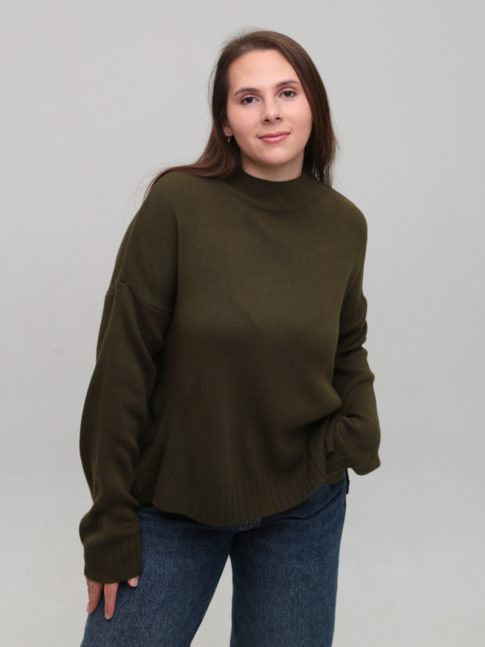 Свитер женский хаки свободный с горлом 10866-8
