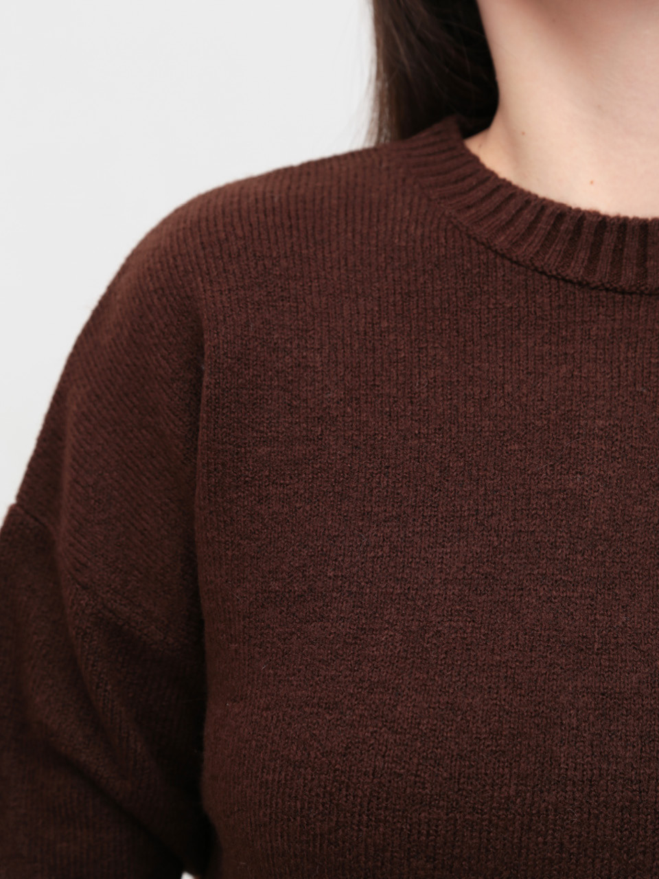 Светр жіночий коричневий прямий однотонний 8547-9-Т