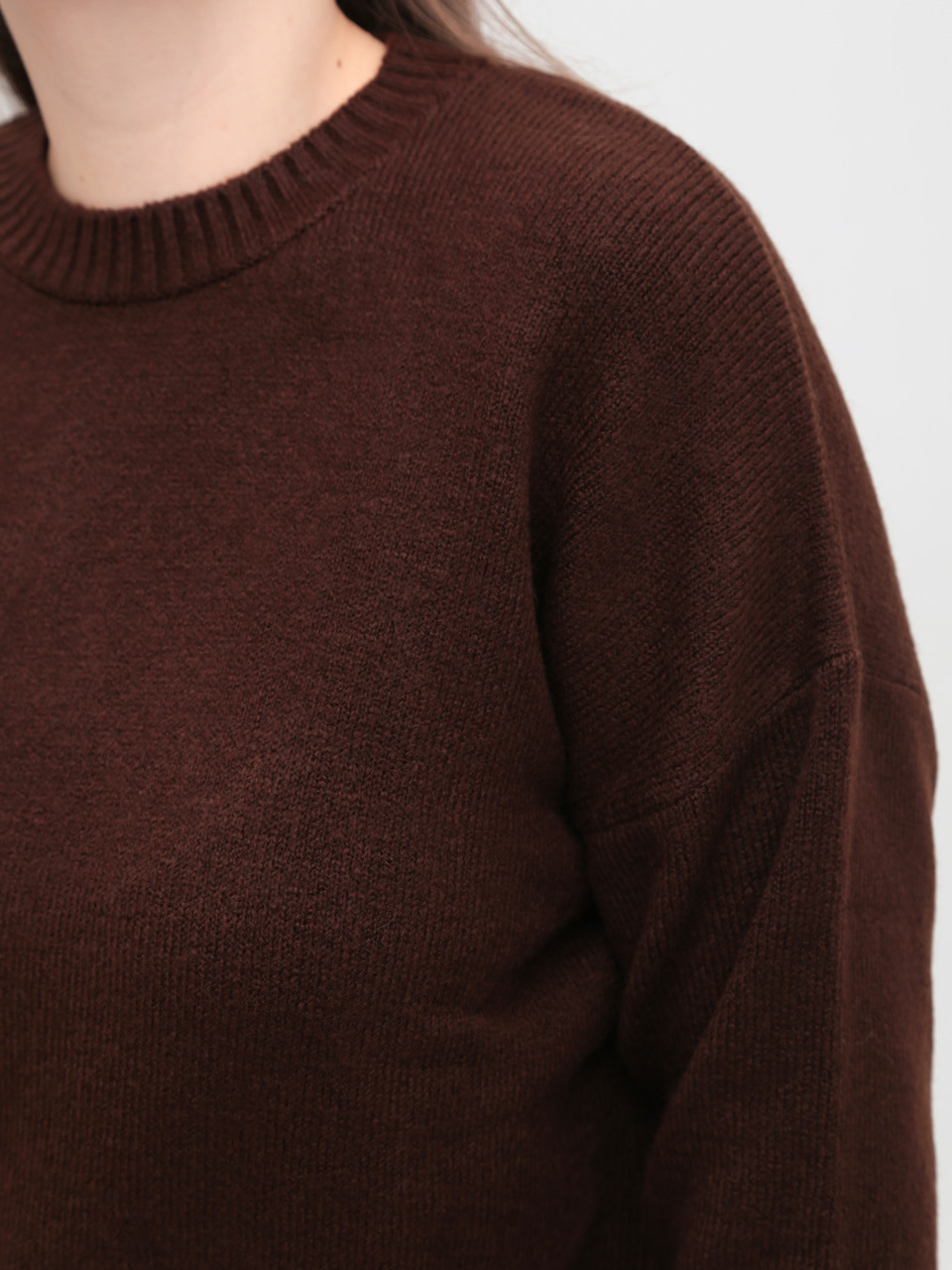 Светр жіночий коричневий прямий однотонний 8547-9-Т