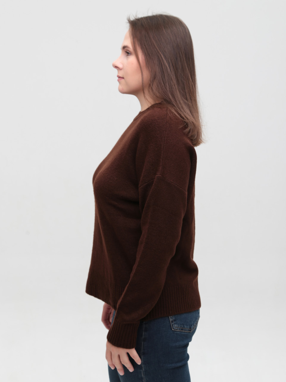 Светр жіночий коричневий прямий однотонний 8547-9-Т