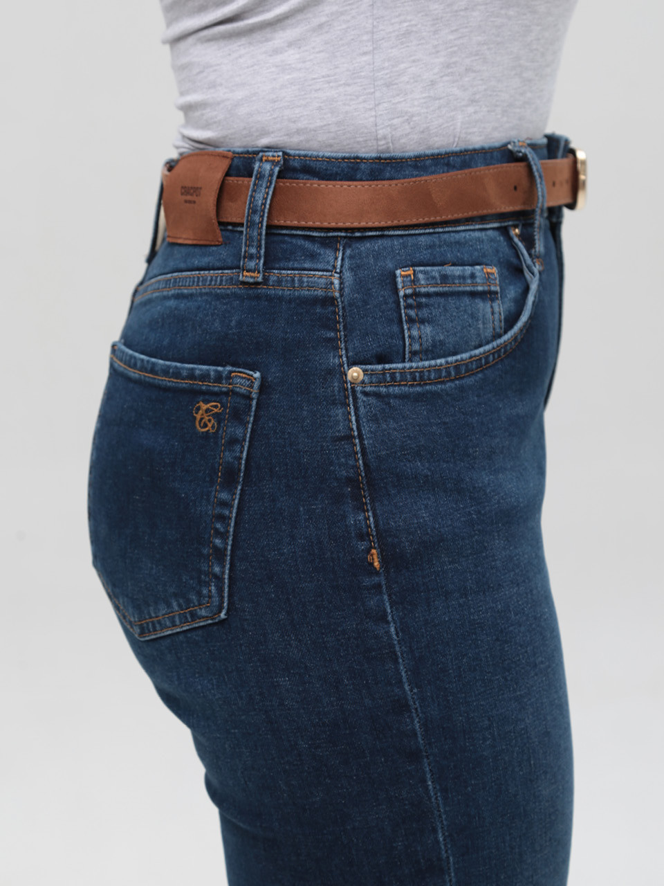 Джинсы женские синие прямые МОМ 1616