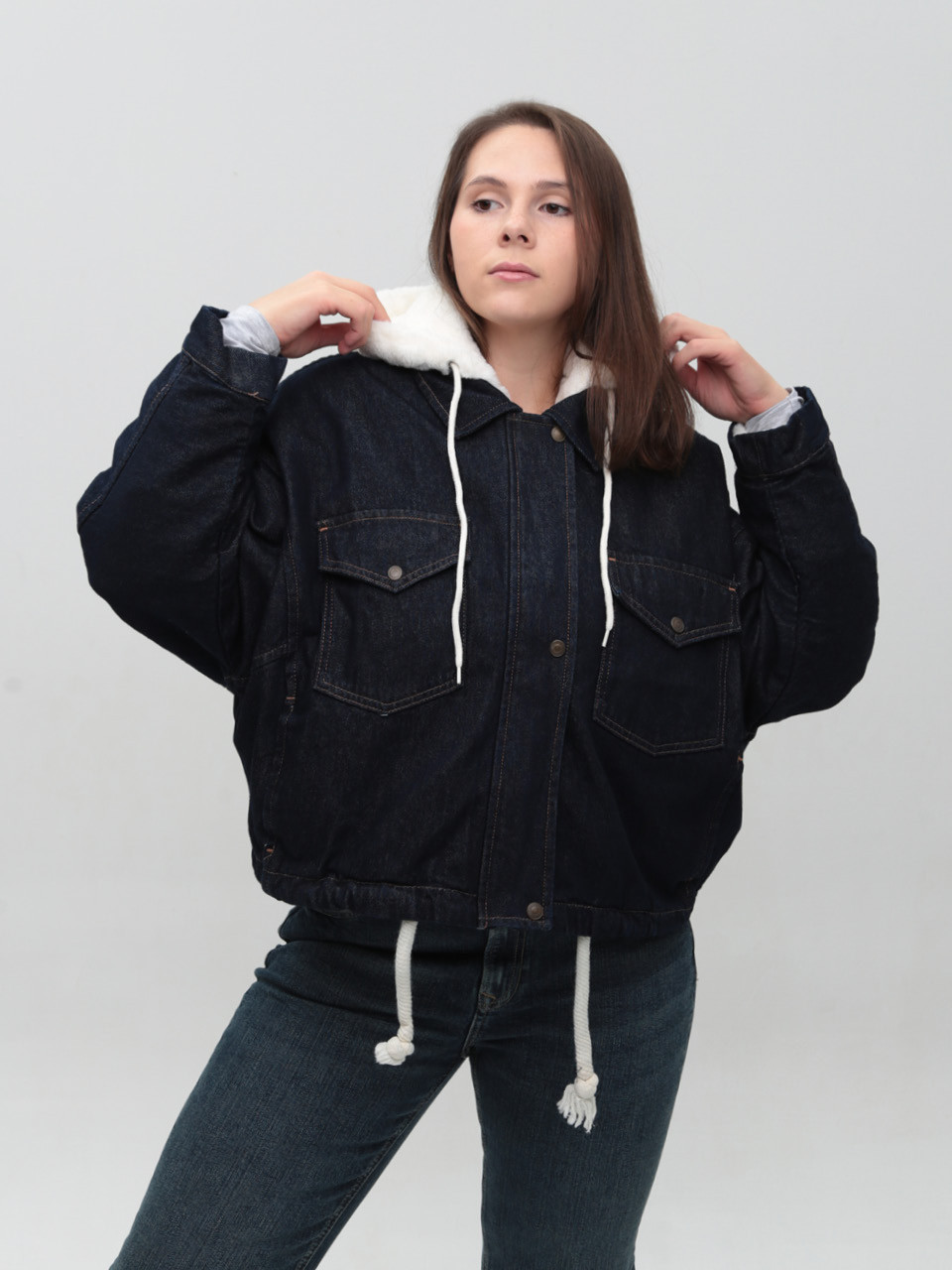 Куртка женская джинсовая с мехом внутри синяя укороченная 518-2
