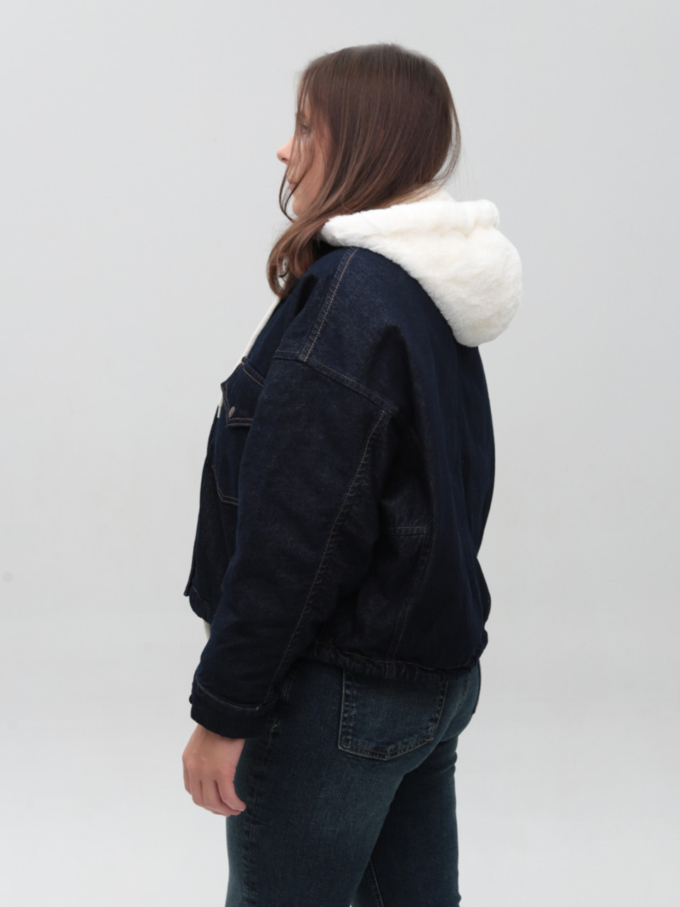 Куртка женская джинсовая с мехом внутри синяя укороченная 518-2