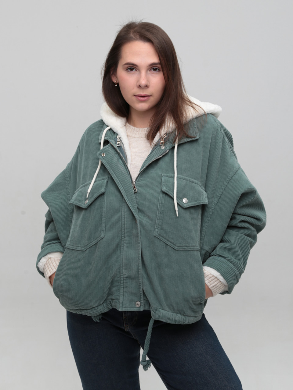 Куртка женская вельветовая с мехом ментоловая укороченная 518-5
