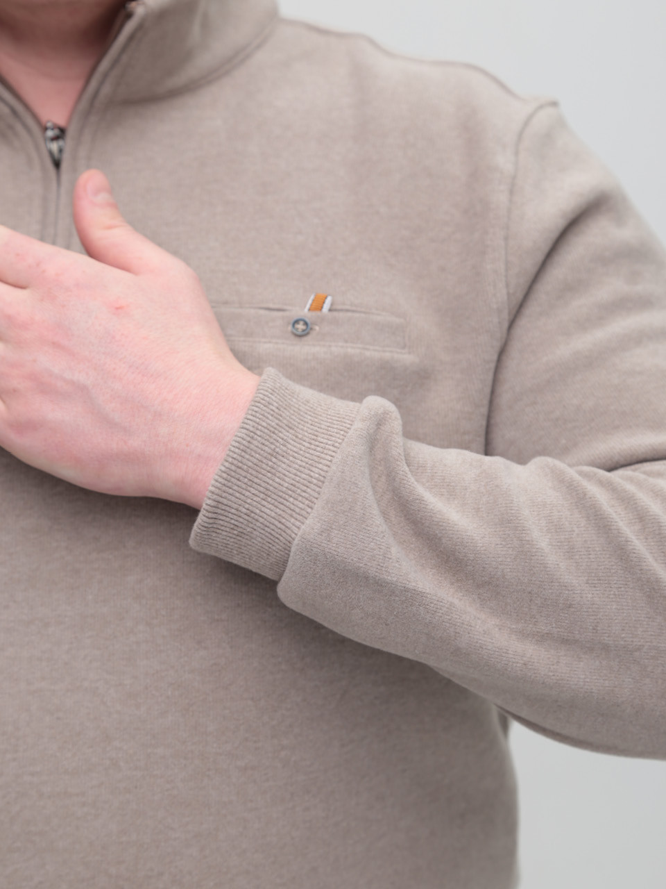 Джемпер чоловічий світло-бежевий з коміром стійка 9137-5