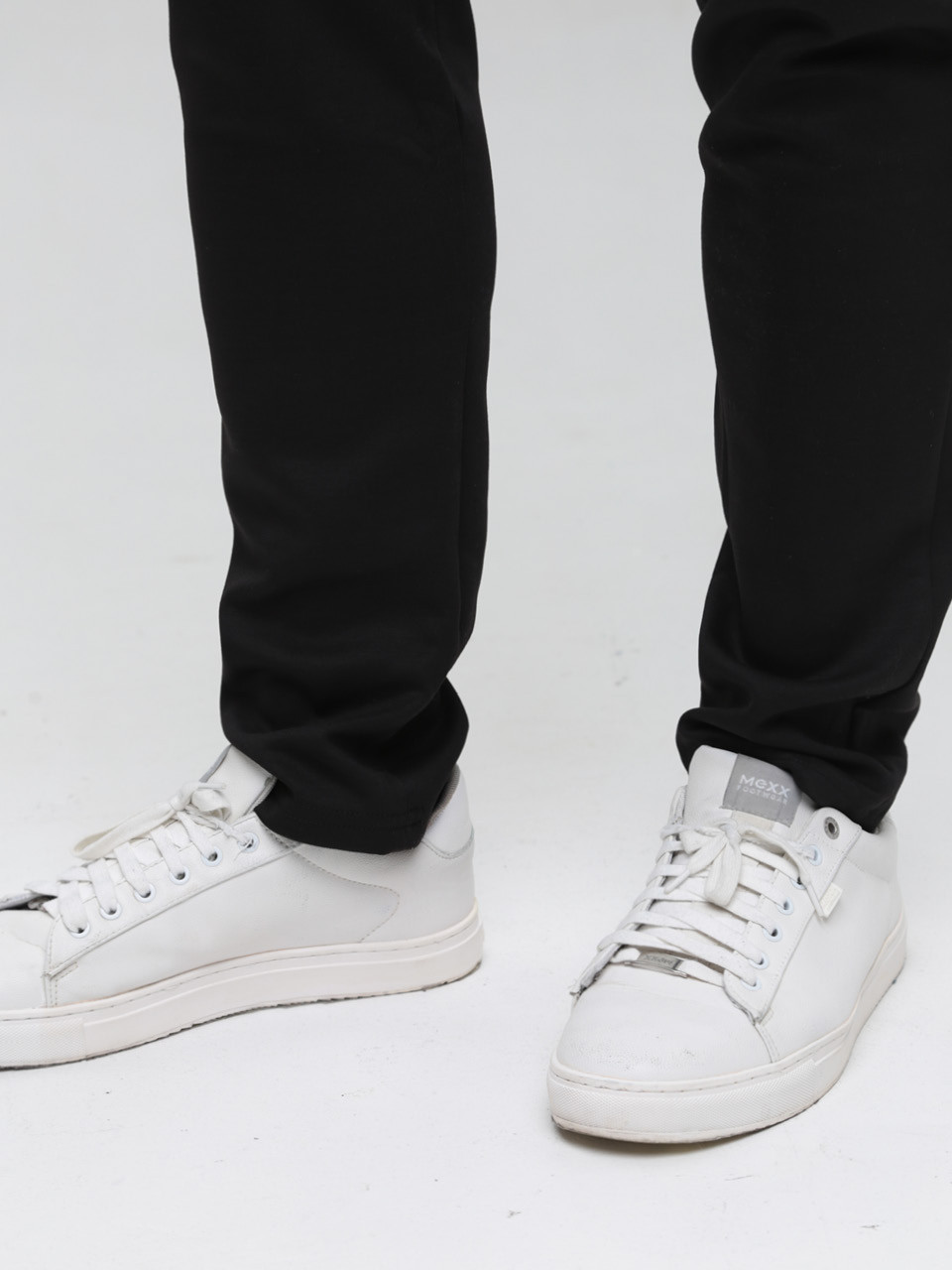 Спортивні штани чоловічі тонкі чорні 0227-1