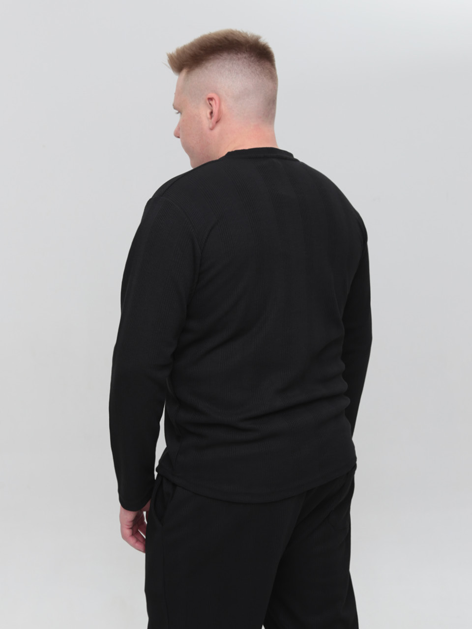 Лонгслив мужской черный тонкий прямой 5450-1