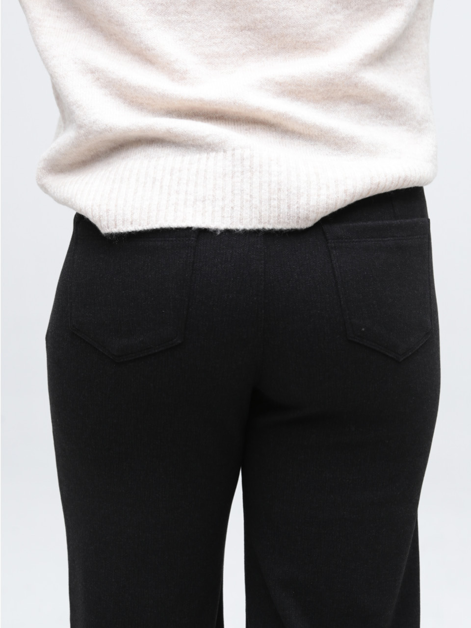 Брюки женские черные широкие теплые на резинке большие размеры 20642-B-2