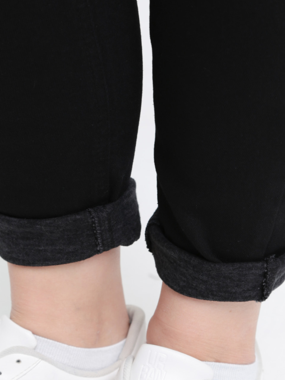 Джинсы женские утепленные черные на флисе слим МОМ большие 1291-B