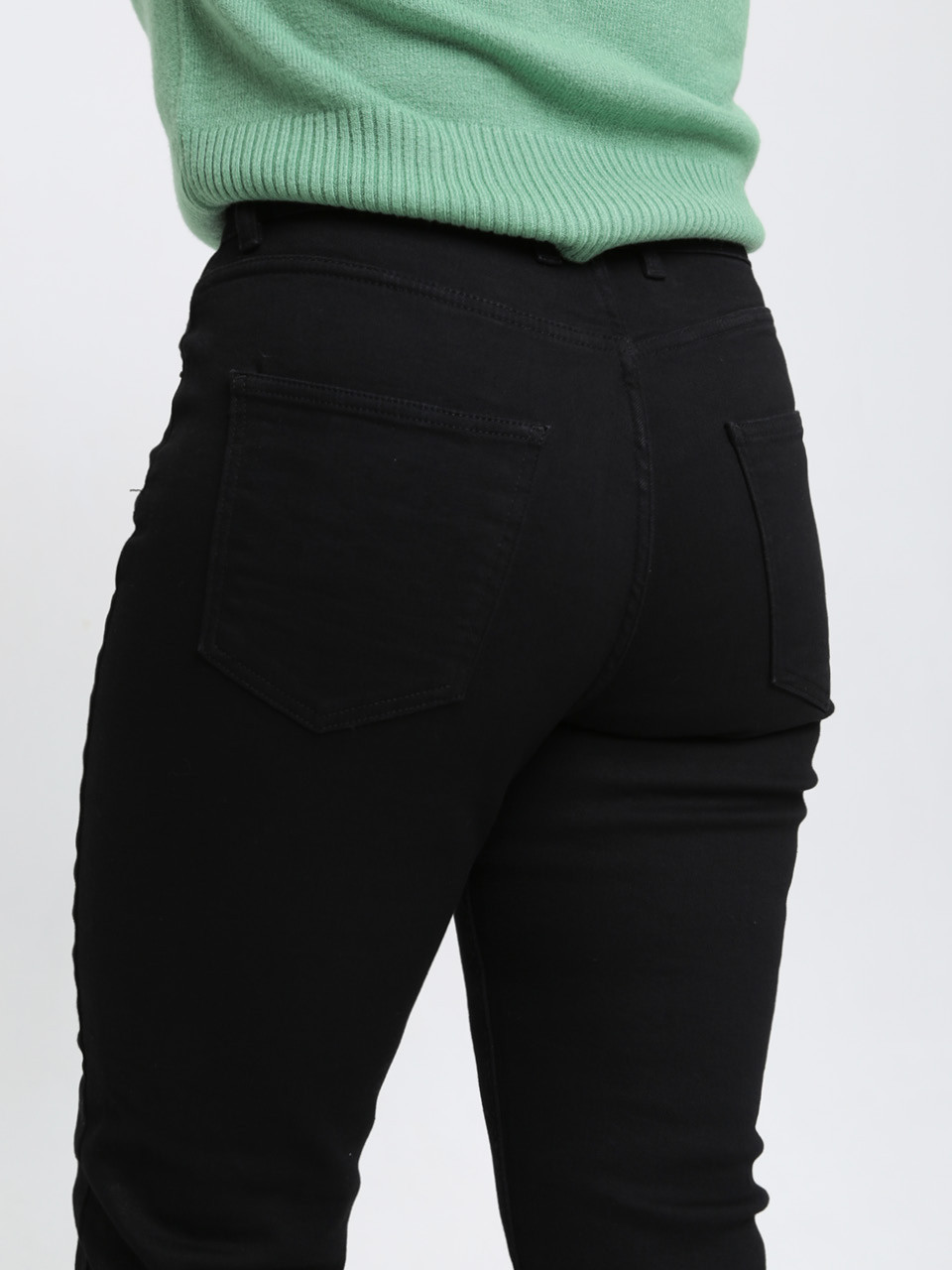 Джинсы женские утепленные черные на флисе слим МОМ большие 1291-B