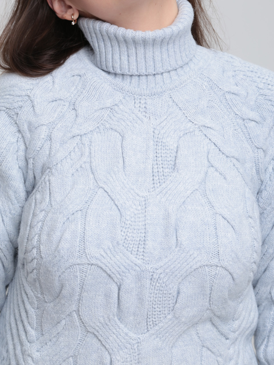 Светр жіночий блакитний вовняний зимовий з горлом 230-675-5