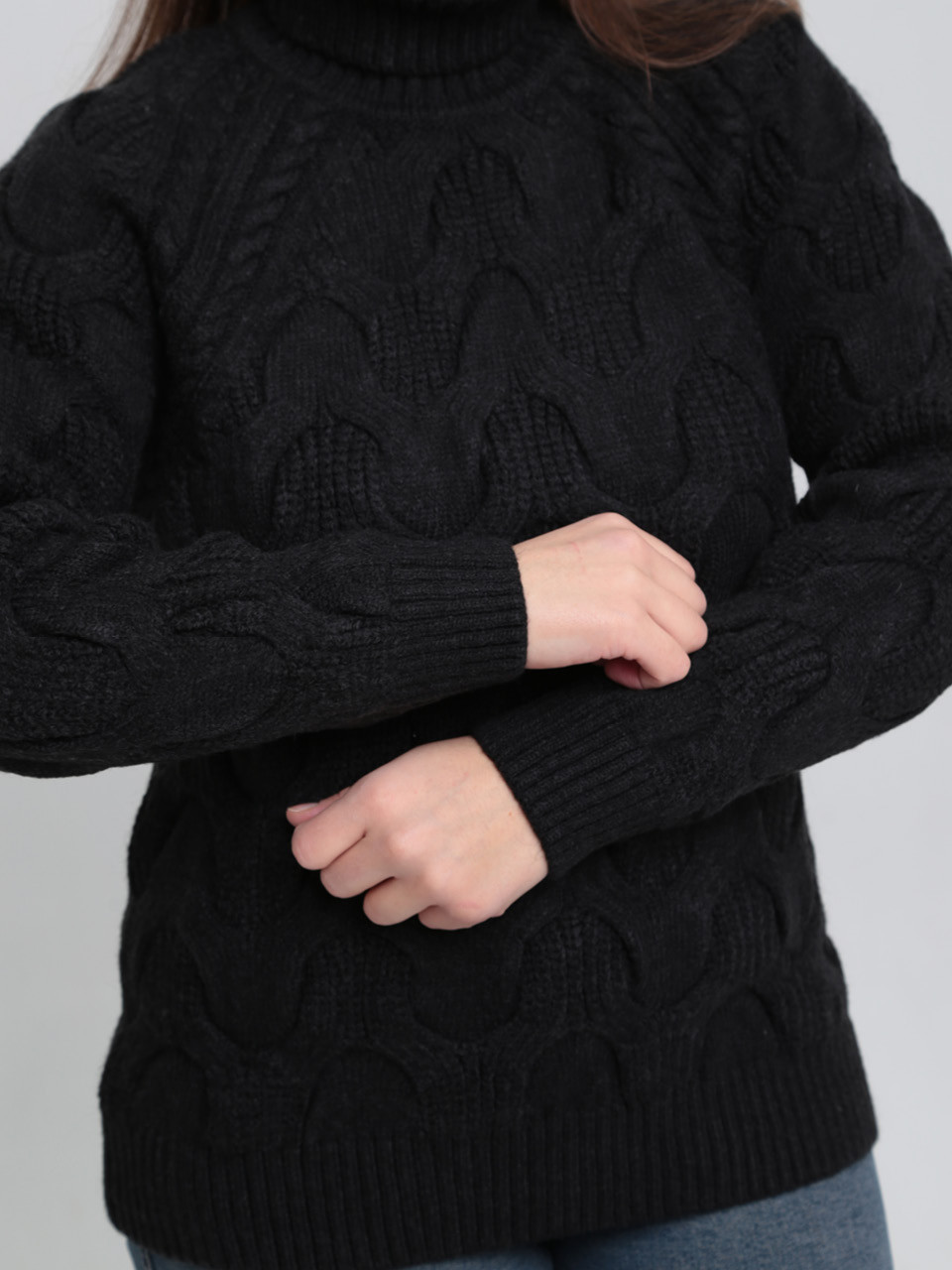 Свитер женский черный шерстяной зимний с горлом 230-658-4