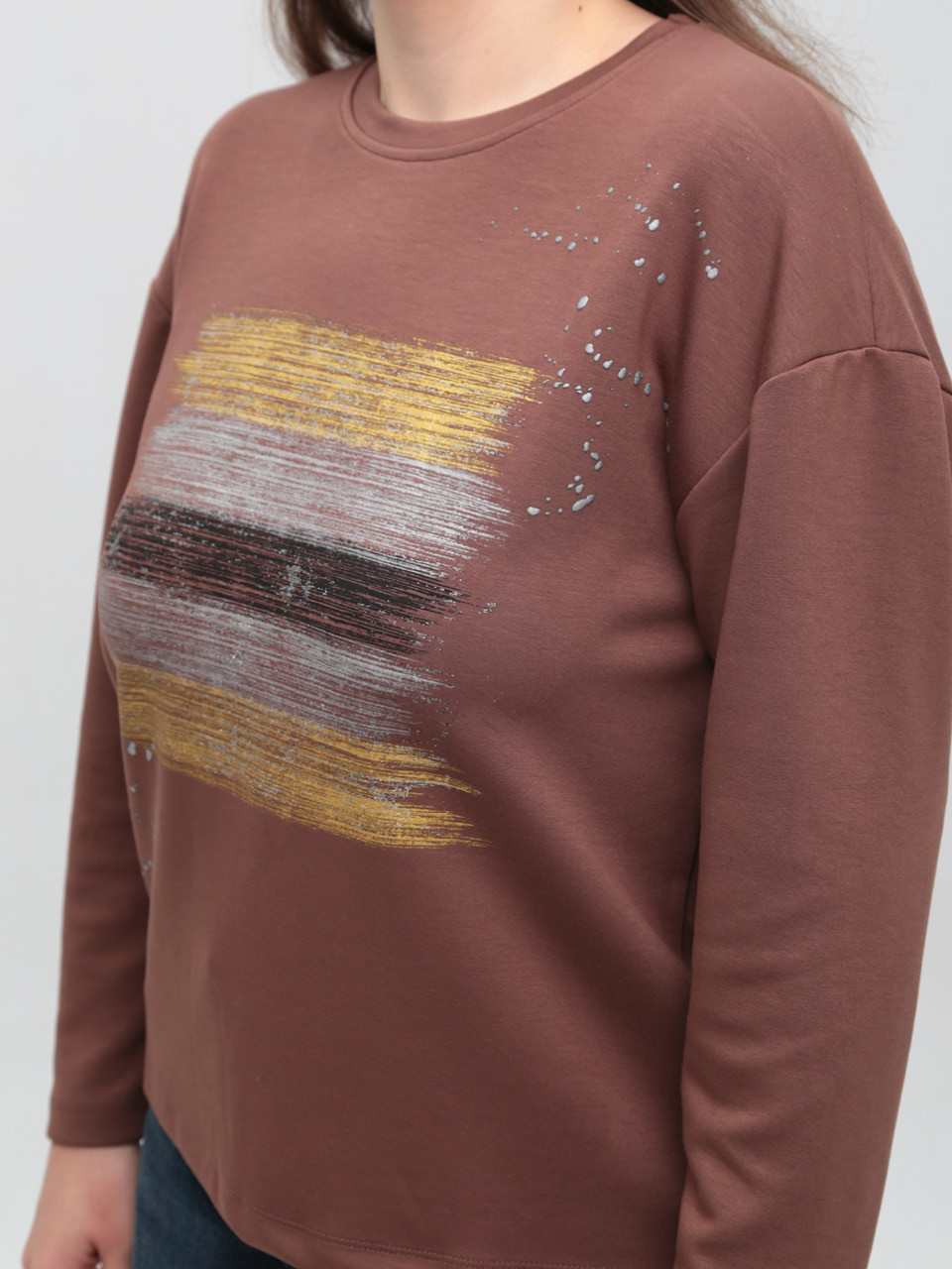 Жіночий лонгслів коричневий з принтом вільний 540-5-T