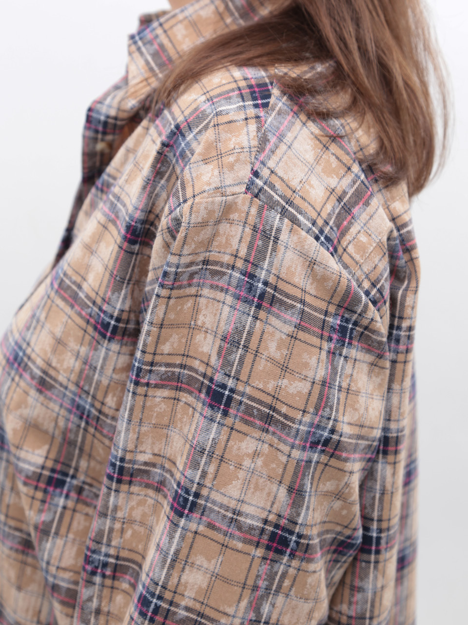 Сорочка жіноча бежева в клітку з варінням 173-5
