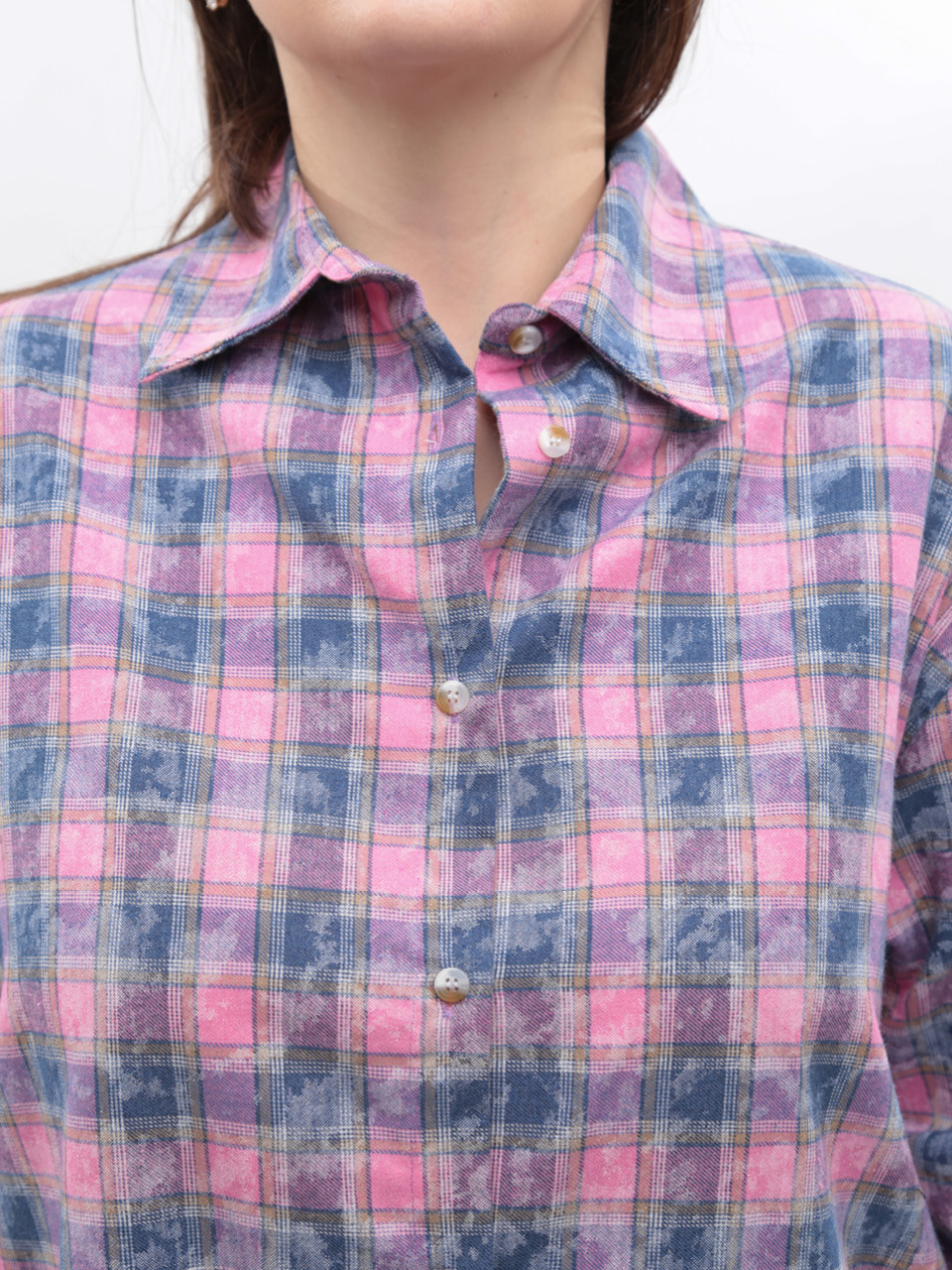 Сорочка жіноча рожева в клітку з варінням 173-6