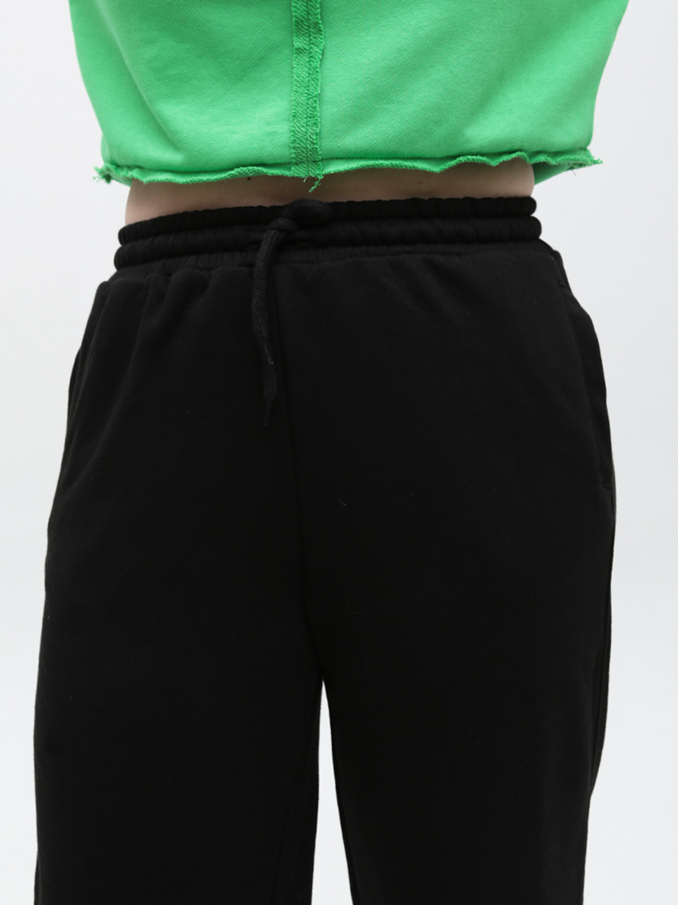 Штаны спортивный женский черные джоггеры на резинке 538-1