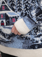 Светр жіночий зимовий білий вовняний із зимовим принтом 230-561-2