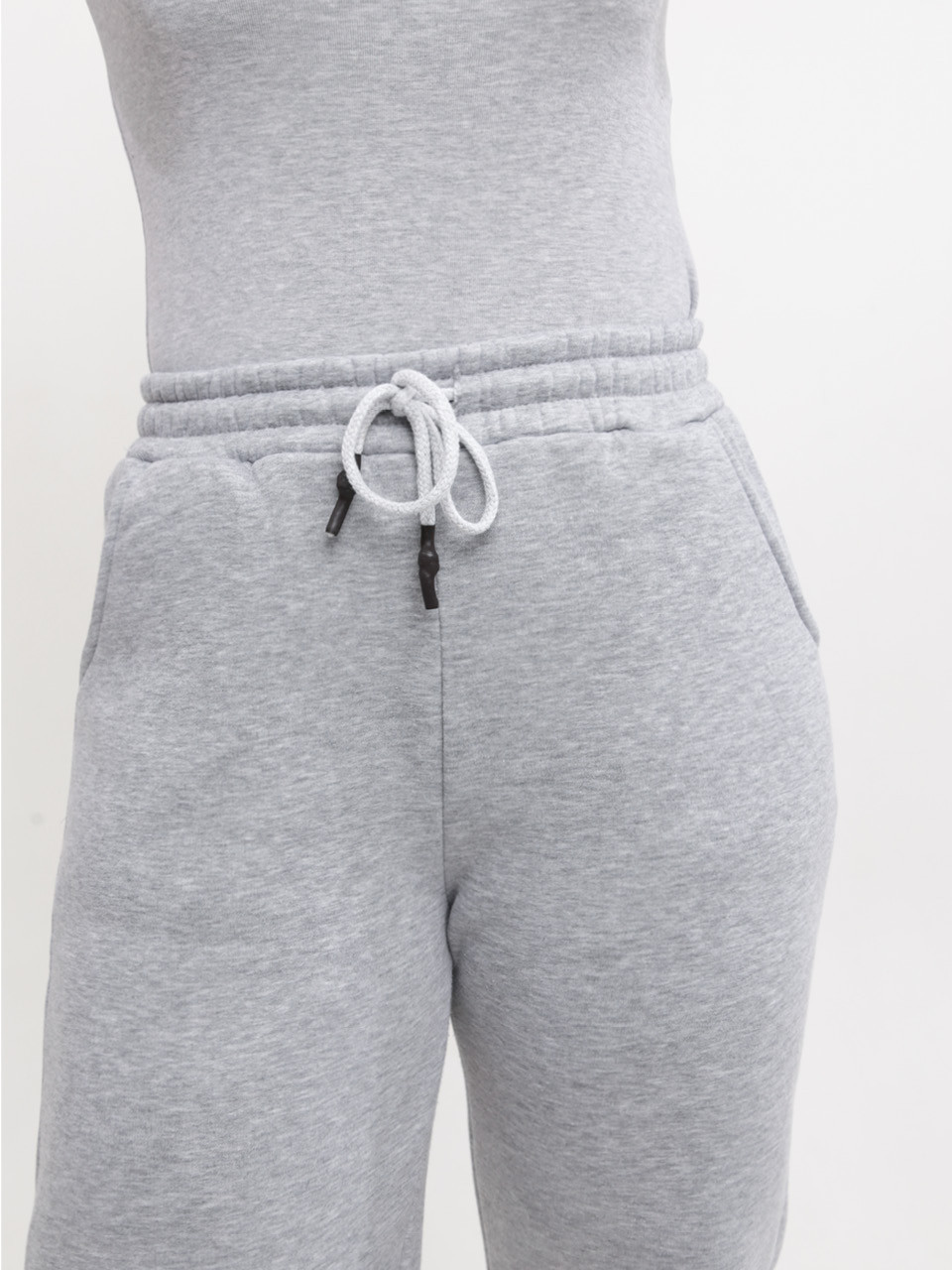 Спортивные штаны женские серые джогеры на флисе 1284-3