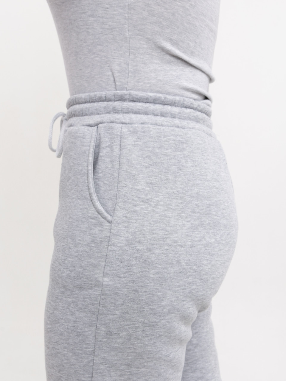 Спортивные штаны женские серые джогеры на флисе 1284-3